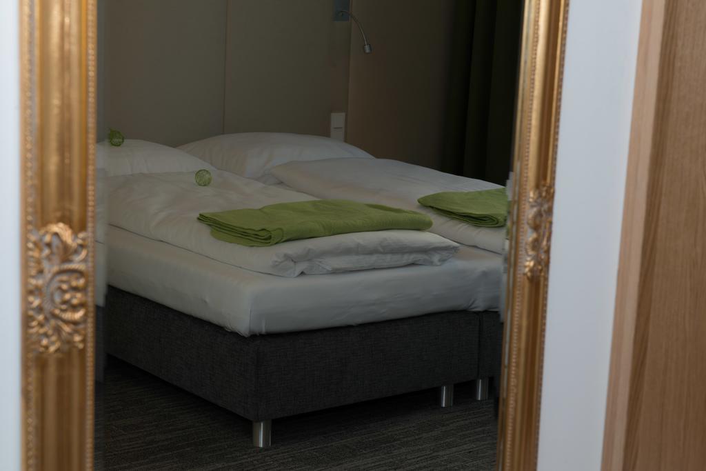 Hubertushof Fromwald Hotel Und Gasthof Bad Fischau Rum bild